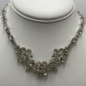 Eisenberg Ice Vintage Round Rhinestone Crystal Floral‎ Silver Tone Necklace